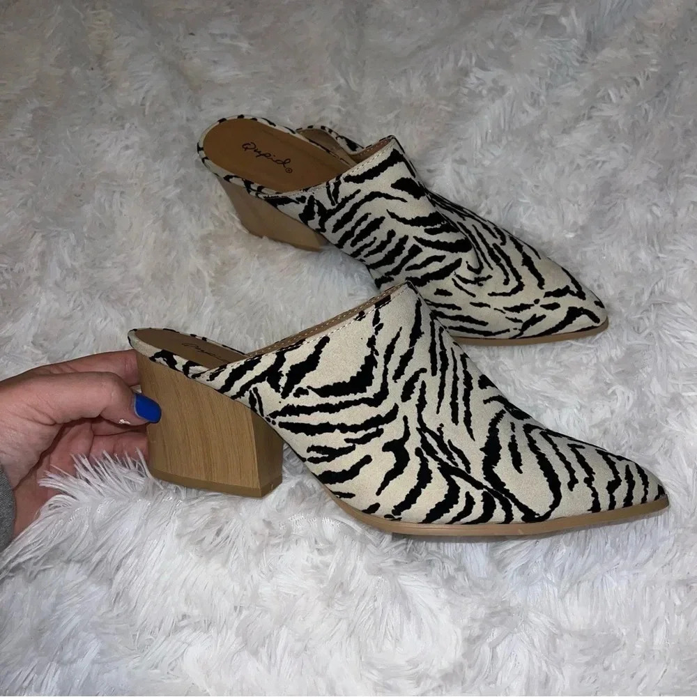 Qupid Zebra Print Mule Block Heels Size Womens 10… - image 3